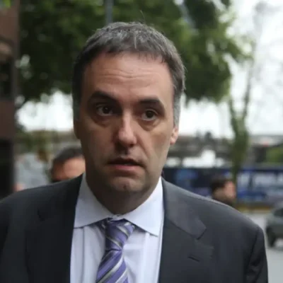 Ley de Inocencia Fiscal: la oposición busca modificarla para que los funcionarios públicos no puedan blanquear sus bienes como hizo Adorni