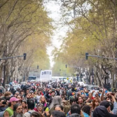 Marcha de la Bronca: organizaciones sociales y sindicales marcharon a Plaza de Mayo contra el ajuste