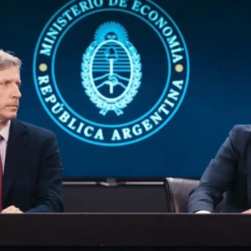 Piden la detención de Luis Caputo y Santiago Bausili por las operaciones con derivados de oro del BCRA