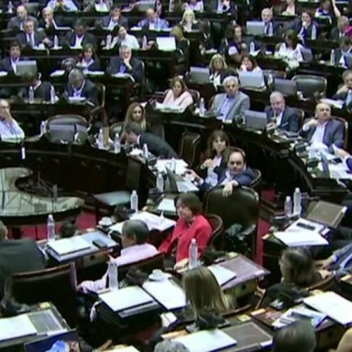 Presentan proyecto de ley para exigir paridad de género en medios públicos