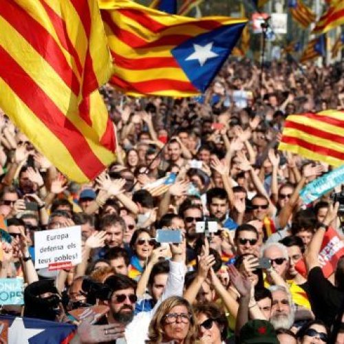 Cataluña declaró su independencia y Madrid alista la intervención