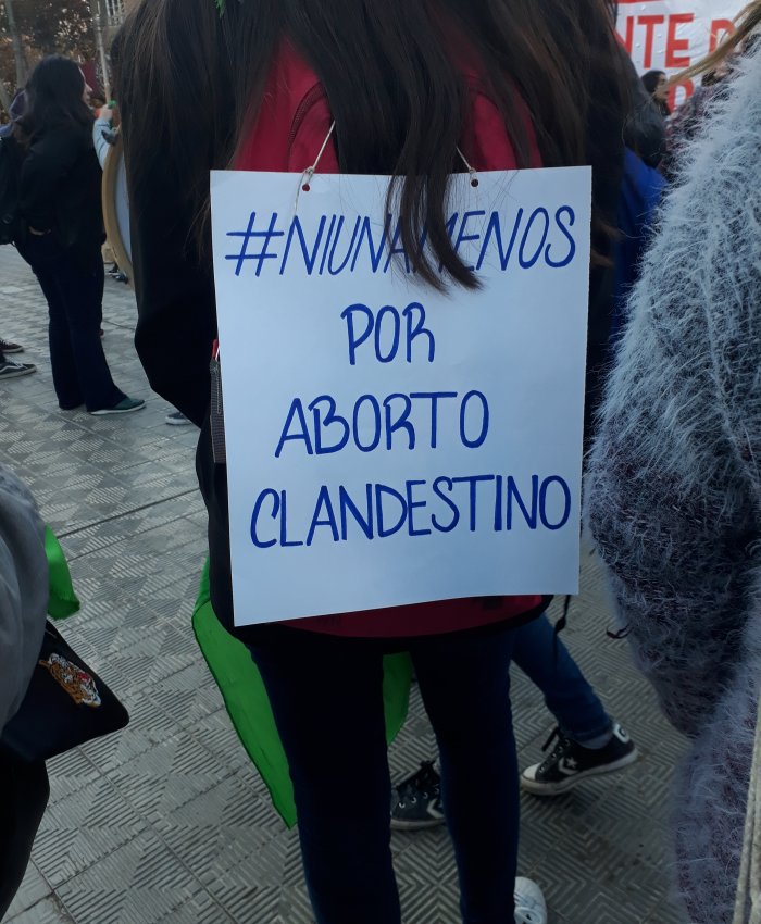 Una joven cordobesa al borde de la muerte por un aborto clandestino