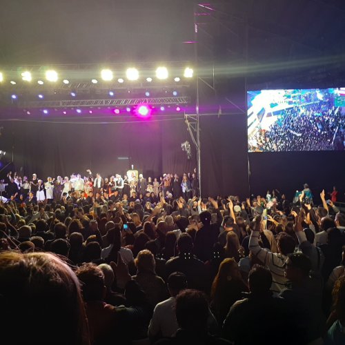 El amor intacto: Cristina estuvo en San Juan y una multitud la abrazo