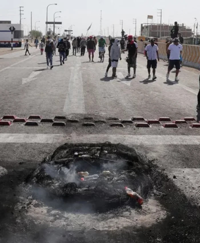 PERU: toque de queda en Lima tras las protestas y cortes de ruta