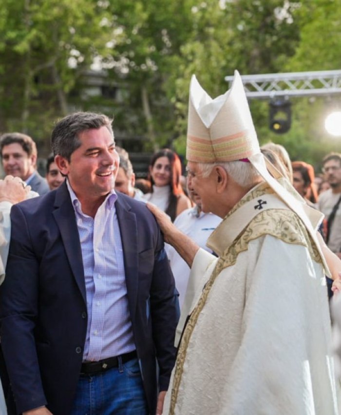 El gobernador Orrego participó en la misa de Acción de Gracias por la Navidad