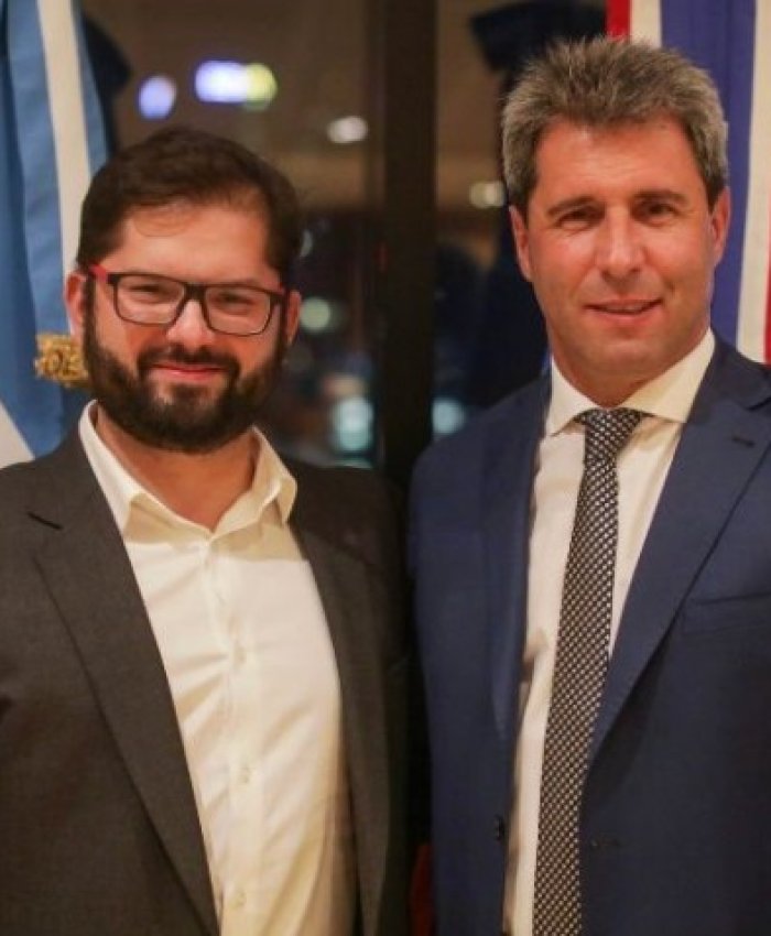 El gobernador Uñac participó del recibimiento del presidente chileno, Gabriel Boric