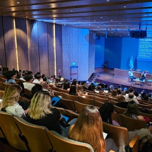 Se capacitó en prevención de consumos problemáticos digitales y apuestas en línea