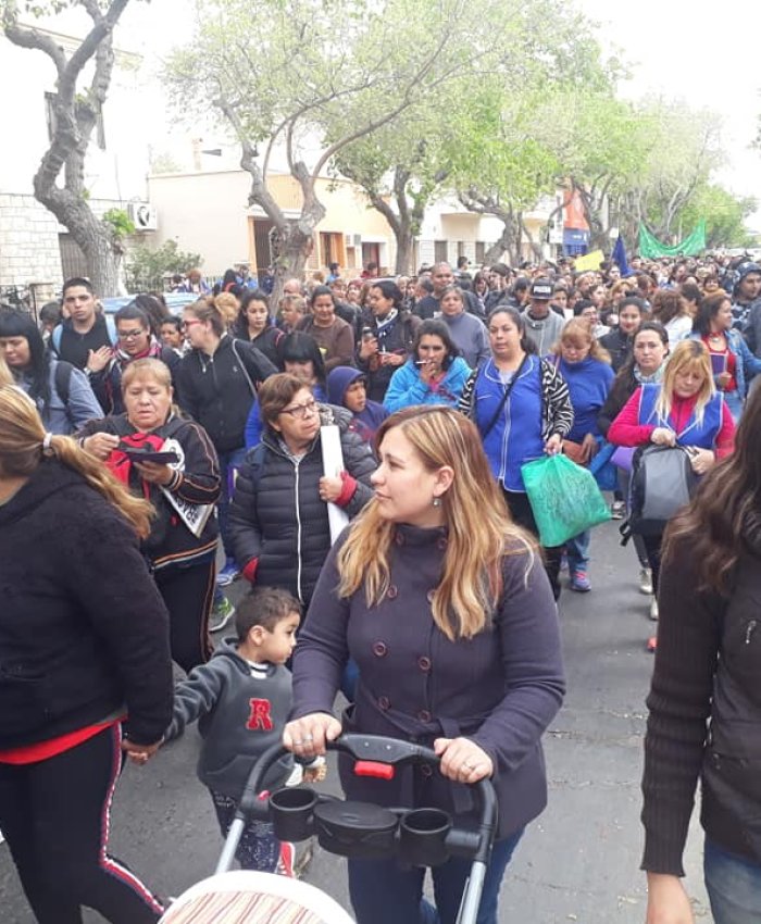 San Juan: hubo acampe y ollas populares en «Plaza 25 de Mayo»