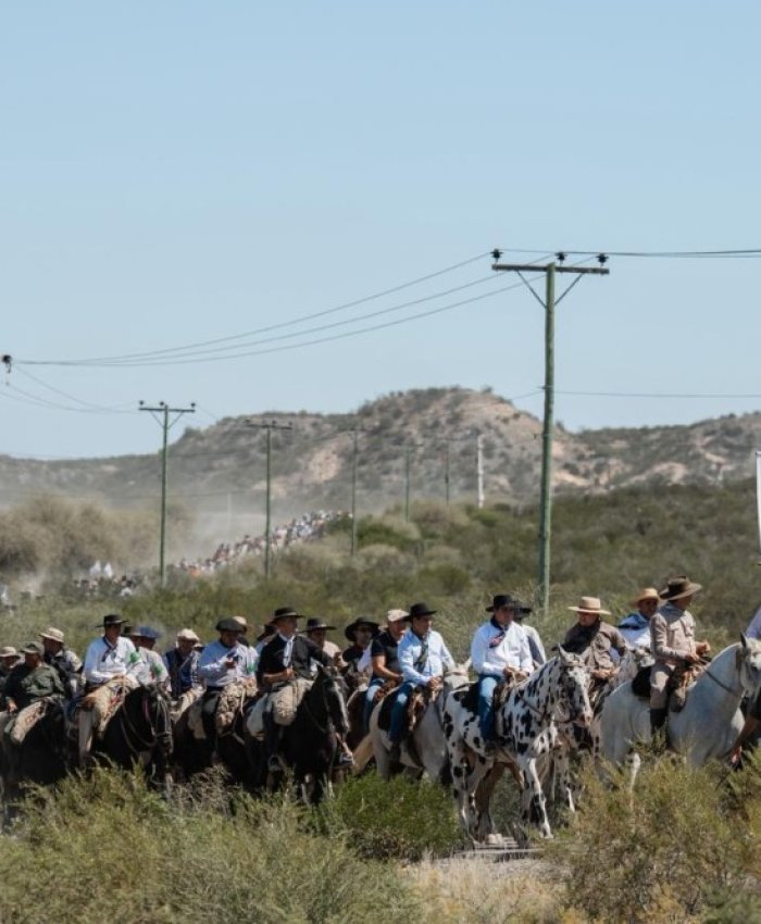 La multitudinaria Cabalgata de la Fe llegó a la Difunta Correa y estrenó un predio completamente renovado