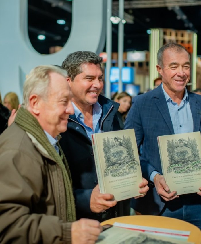 El gobernador Marcelo Orrego visitó la 50° edición de la Feria Internacional del Libro en Buenos Aires