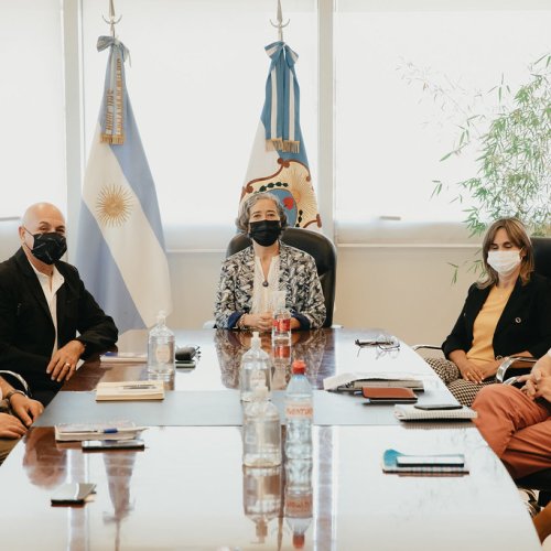 PARITARIAS: gremios docentes y Gobierno acordaron una suba salarial del 45%