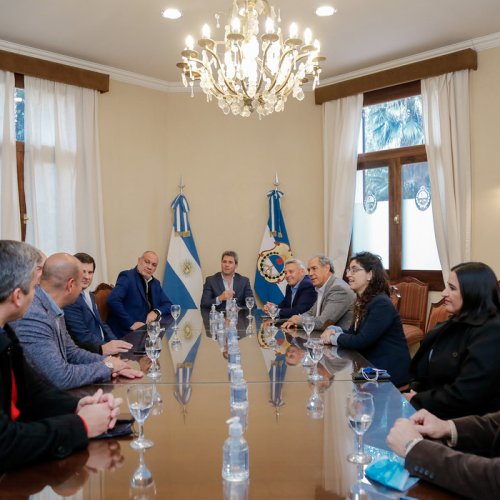 Sergio Uñac recibió los saludos del presidente del Consejo Nacional de Vivienda