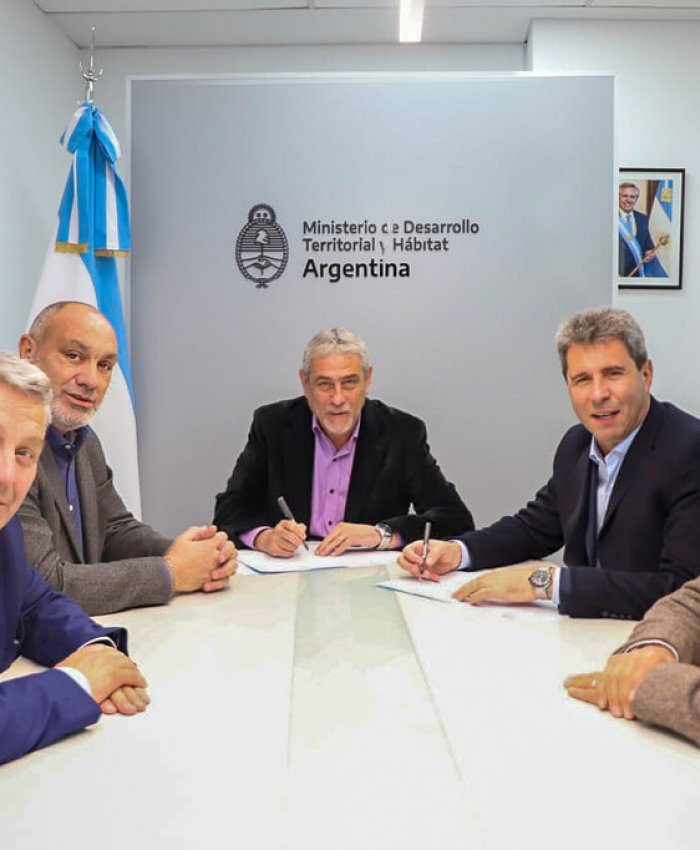 Uñac y Ferraresi firmaron un convenio para la construcción de nuevas viviendas en San Juan