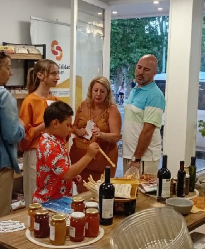 San Juan acercó su identidad, sabores y paisajes a la costa argentina