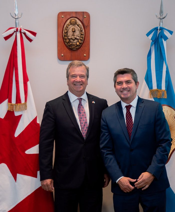 El gobernador Orrego recibió al embajador de Canadá en la Argentina