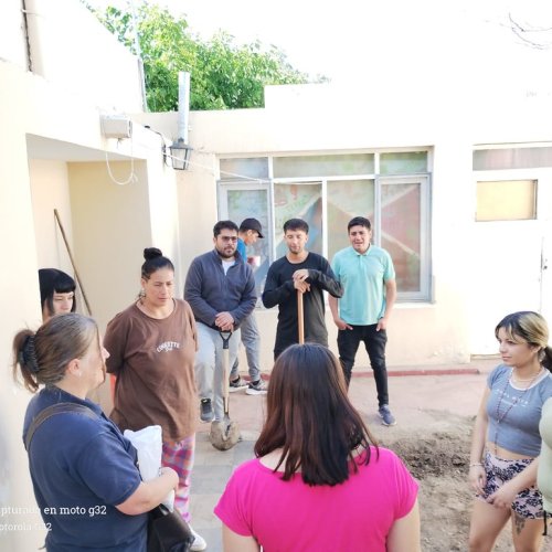 La Semana de la Familia y el Día de la Madre se celebraron con feria, yoga y charlas
