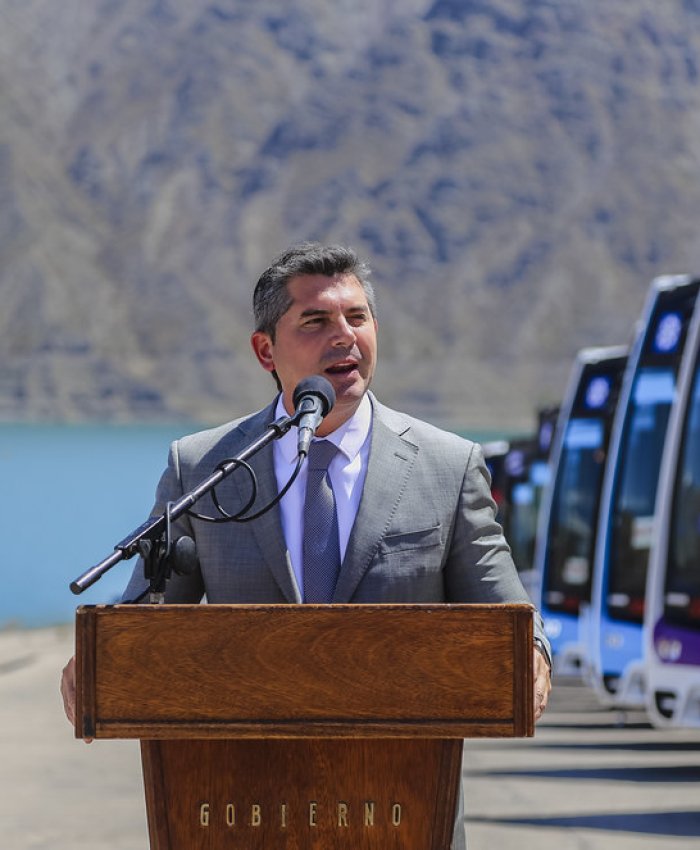 Orrego presentó las nuevas movilidades de RedTulum en el dique Punta Negra