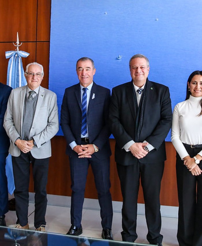 El vicegobernador firmó un convenio de cooperación con la Universidad del Congreso