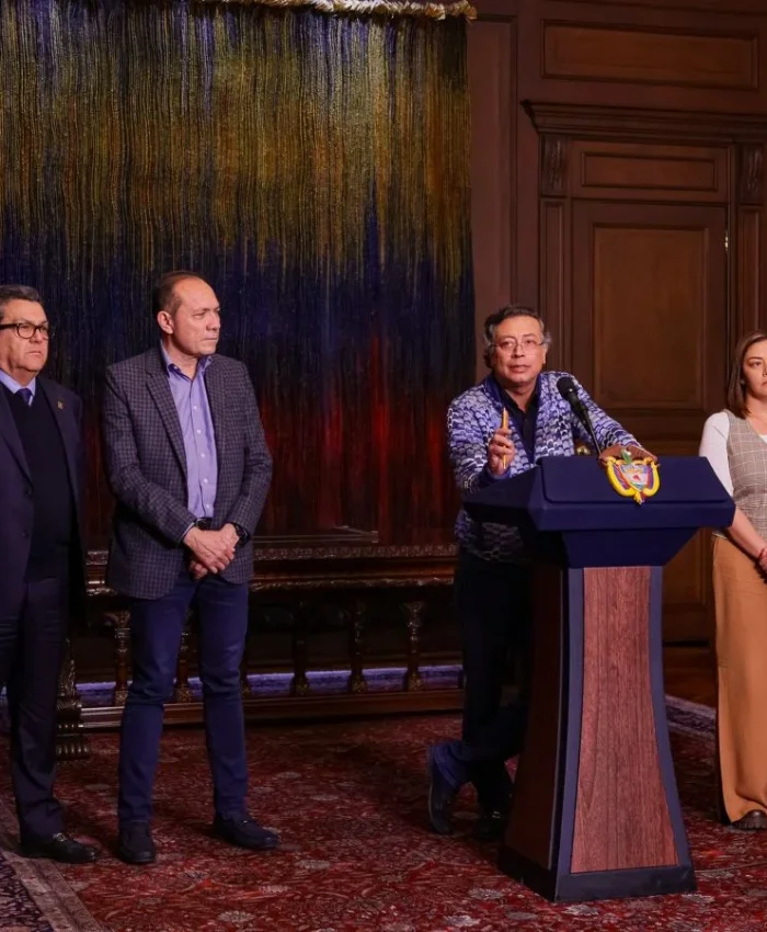 COLOMBIA: Gustavo Petro anunció que convocará por decreto la consulta popular para votar 12 preguntas sobre la reforma laboral