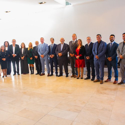 La Legislatura recibió a la Comisión de Diálogo Político