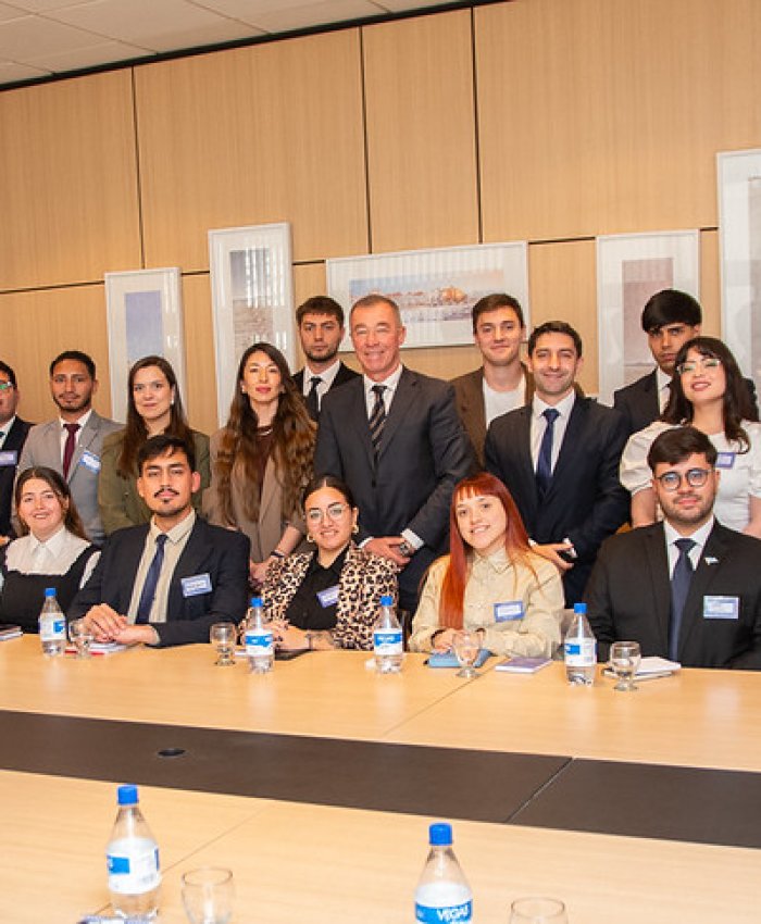Fabián Martín recibió a jóvenes que se preparan para participar del Seminario País Federal 2026