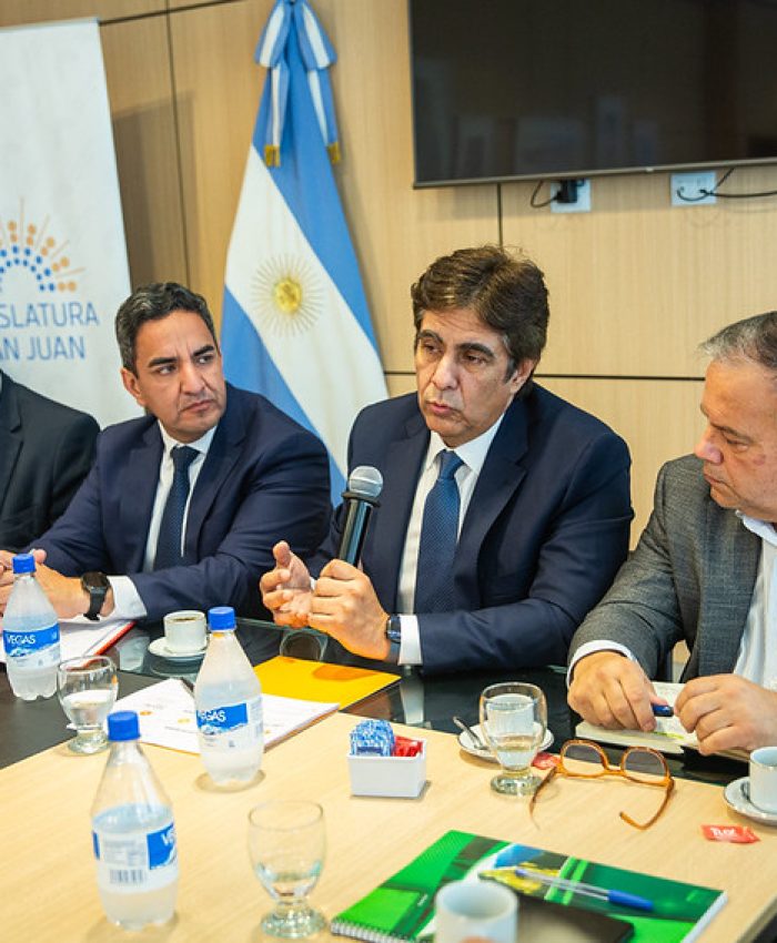 Diputados recibieron a ministros del Ejecutivo por el financiamiento de la Ruta 40 sur