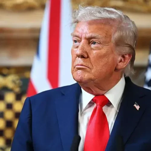 Trump anunció cierre gubernamental y que su administración estaba preparada para despedir a “muchos” trabajadores federales