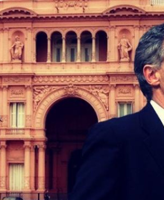 Allanan oficinas de la Casa Rosada por denuncias contra Macri