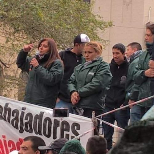 Córdoba: aprueban una ley que prohíbe a los colectiveros paralizar el transporte