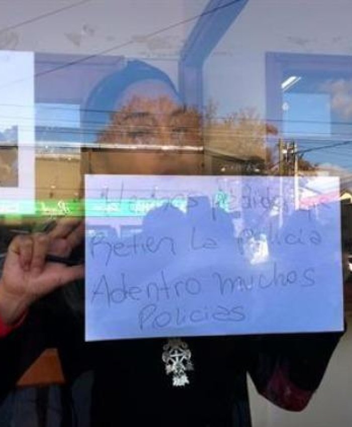 Otranto recibió a los miembros de la comunidad mapuche y se levantó la toma en el juzgado de Esquel