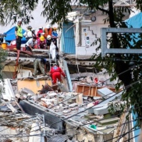 México: asciende a 337 la cifra de muertos por el terremoto