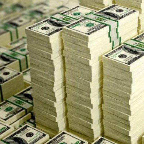 En plena campaña electoral, el Gobierno profundiza la deuda y coloca más de 1200 millones de dólares