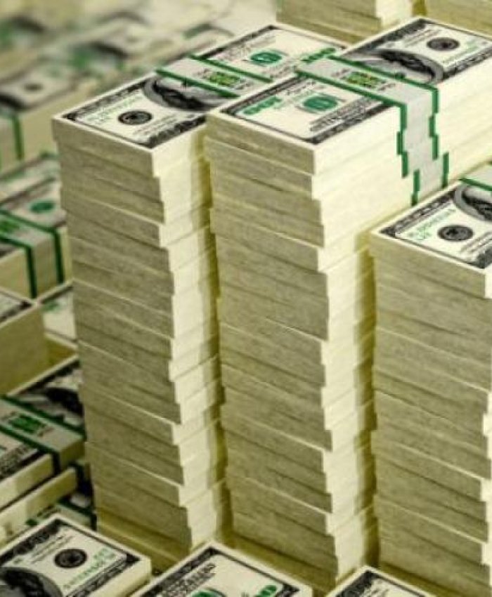 En plena campaña electoral, el Gobierno profundiza la deuda y coloca más de 1200 millones de dólares