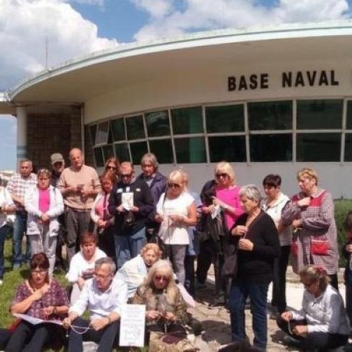 Familiares de los tripulantes del ARA San Juan marchan para que no se abandone el rescate