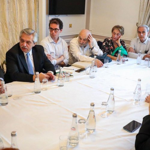 Gran iniciativa: Alberto Fernández estudia promover una ley para castigar a quienes nieguen los crímenes de la dictadura