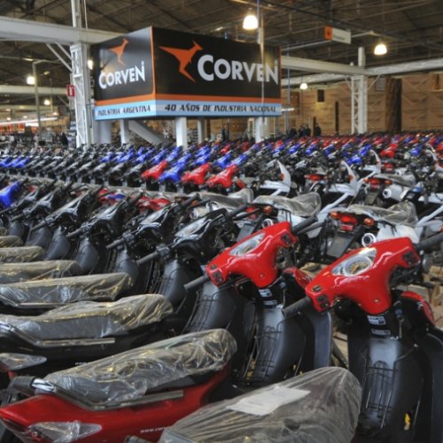 La tasa de interés, para quienes cobren sus haberes a través del BNA, será de 19,50%, en tanto que para el resto de los usuarios será de 29,50%.