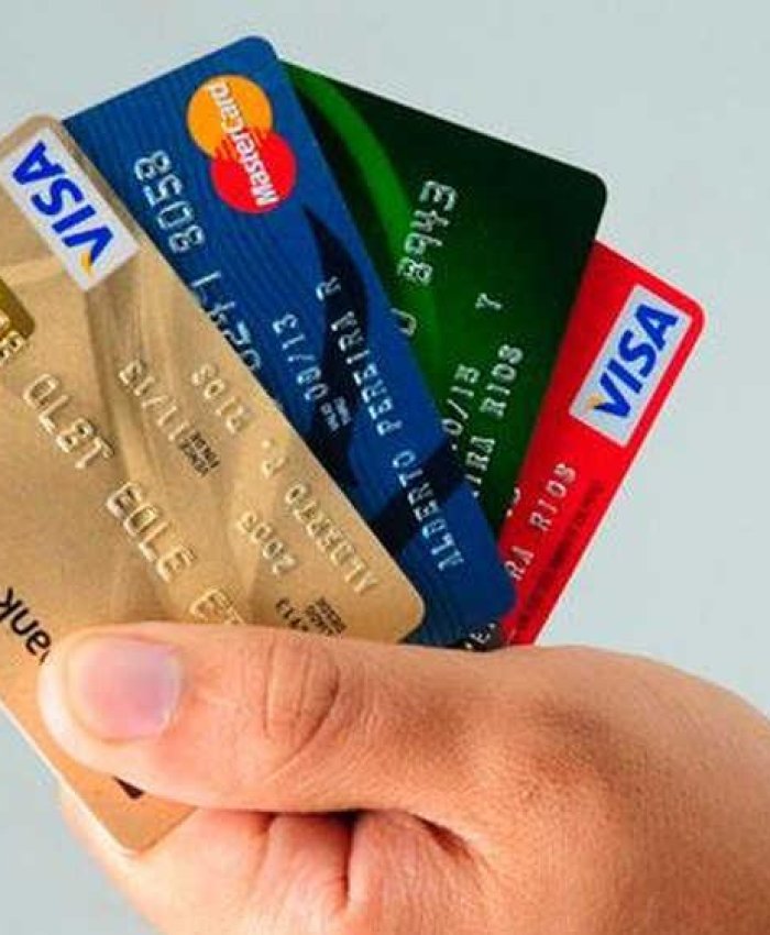 FAMILIAS ENDEUDADAS: el Banco Central detectó un alza en la morosidad para el pago de las tarjetas de crédito