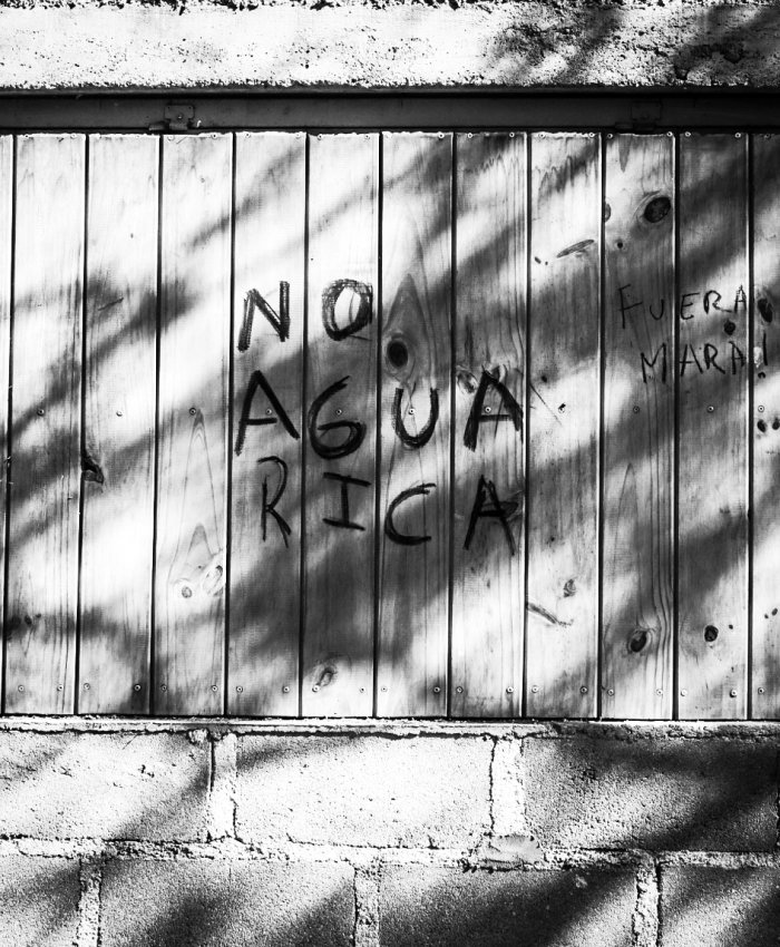 “COMO LOS ÁRBOLES QUE MUEREN DE PIÉ”:  sigue el acampe de los vecinos de Choya contra la minera Agua Rica