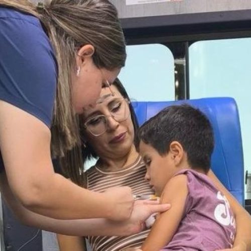 Salud refuerza la vacunación en el ingreso escolar y el trabajo territorial durante todo el año