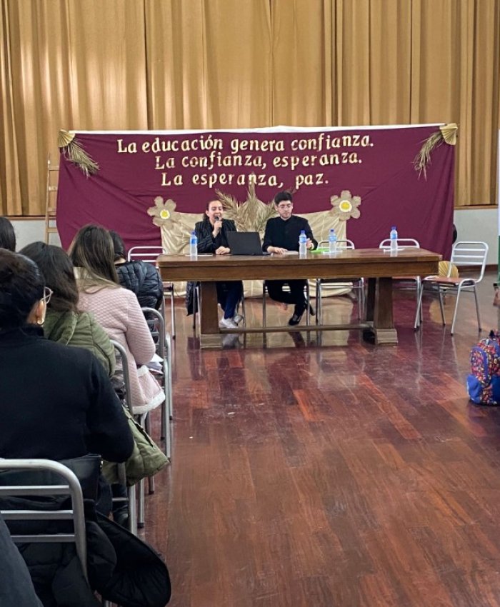 La Dirección de Género brindó un taller sobre ESI para docentes