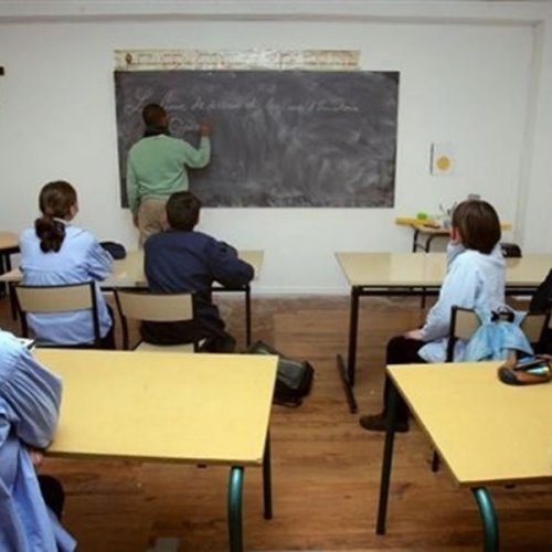 Analizan si vuelven o no las clases presenciales