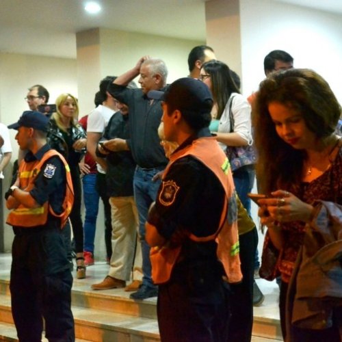 Los miembros de la fuerza denunciados por golpear a una fotógrafa fueron sancionados