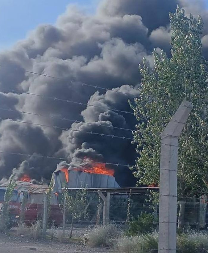 Incendio en Eco San Juan dentro del Parque Industrial de Chimbas