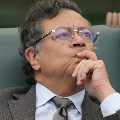 COLOMBIA: Gustavo Petro afirmó que las Fuerzas Militares dejarán de comprar armamento a EEUU