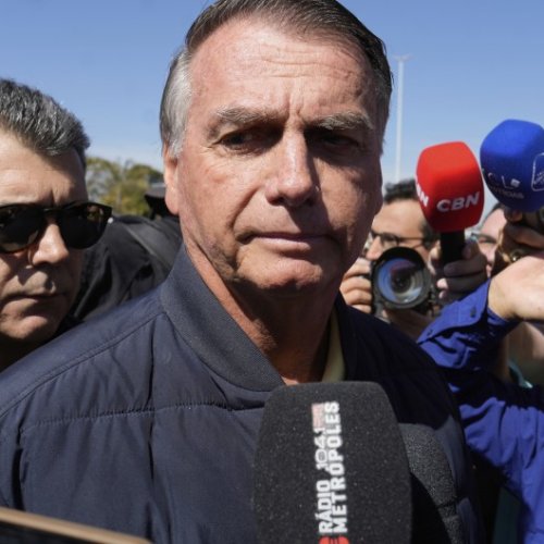 BRASIL: la Corte Suprema le prohíbe a Jair Bolsonaro la transmisión o publicación de entrevistas y le advierten que podría ir preso
