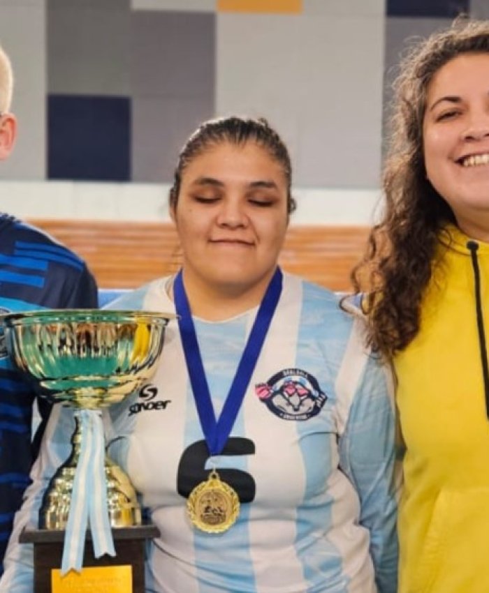 San Juan en el podio de la Copa Tango de Goalball