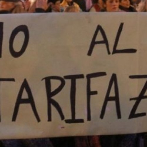 Crisis: Amas de Casa se movilizó contra los tarifazos