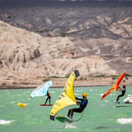 Paso exitoso del Campus de Wingfoil por Cuesta del Viento