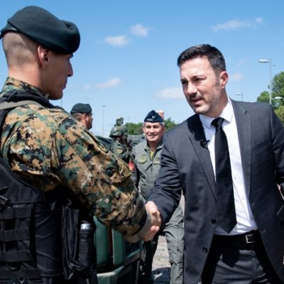 Petri lo hizo: los militares votaron masivamente al peronismo enojados con el ministro de Defensa