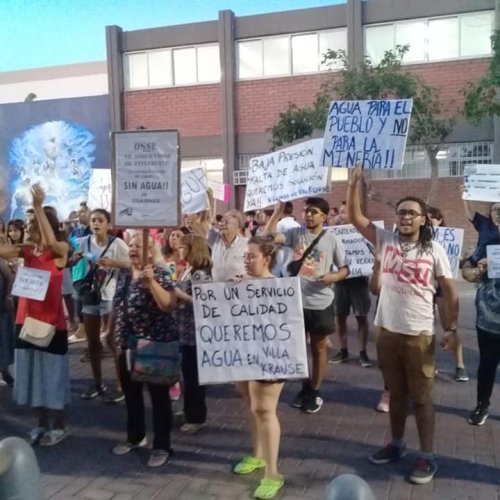 San Juan: los vecinos de «Villa Krause» relizaron una marcha ruidosa contra OSSE por falta de agua potable